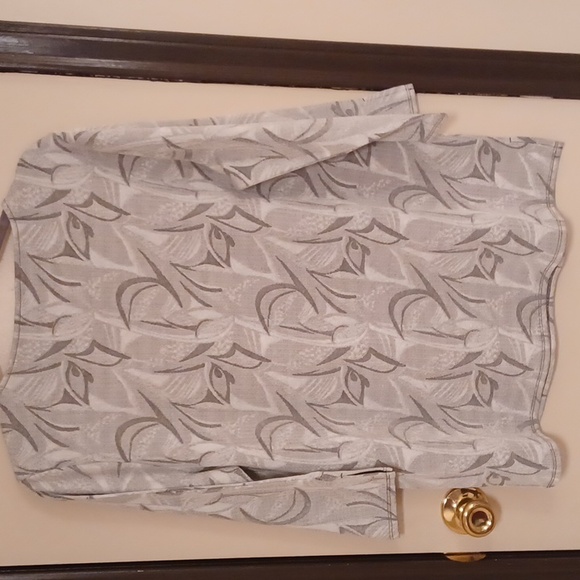 Chicos Easywear top - Picture 2 of 6